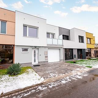 Prodej rodinného domu 122 m&sup2; Hradec Králové