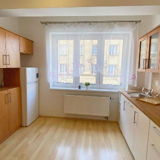 Pronájem bytu 2+kk 52 m² Praha, Viklefova