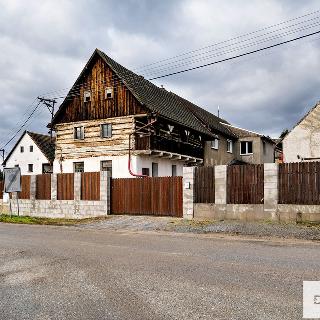 Prodej rodinného domu 201 m² Liběchov, 