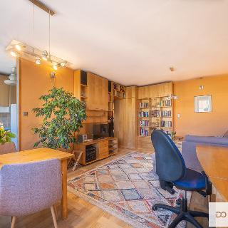 Prodej bytu 4+1 71 m² Praha, Aubrechtové