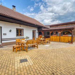 Prodej restaurace 178 m² Hradešín, 
