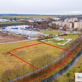 Prodej komerčního pozemku 5 300 m² Chrudim