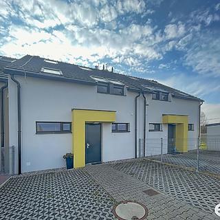 Pronájem bytu 5+kk 158 m&sup2; Vestec