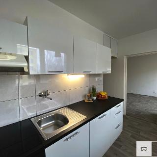 Pronájem bytu 1+1 43 m² Mladá Boleslav, Na Radouči