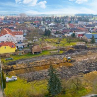 Prodej stavební parcely 854 m² Luštěnice