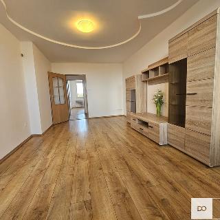 Pronájem bytu 3+1 80 m² Praha, Cíglerova