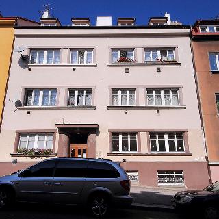 Pronájem bytu 1+kk a garsoniéry 26 m² Praha, Šlikova