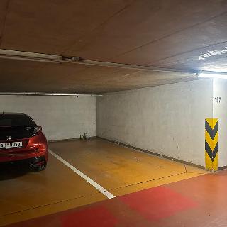 Prodej parkovacího místa 17 m² Praha, Trnkovo náměstí