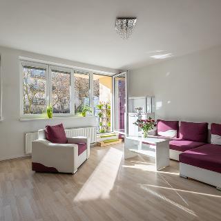 Prodej bytu 3+kk 76 m² Praha, Budapešťská