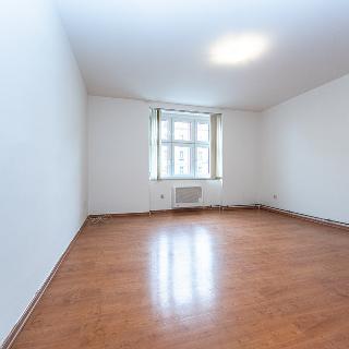 Pronájem bytu 1+kk, garsoniery 34 m² Praha