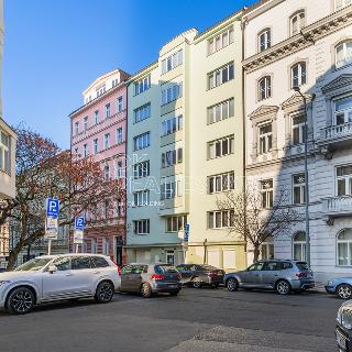 Pronájem bytu 3+kk 91 m² Praha, Uruguayská