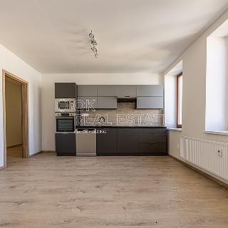 Pronájem bytu 1+kk a garsoniéry 37 m² Lipník nad Bečvou, Perštýnská