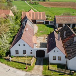 Prodej zemědělské usedlosti 730 m² Krasonice