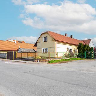 Prodej rodinného domu 85 m&sup2; Ohaře