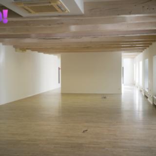 Pronájem kanceláře 260 m&sup2; Praha