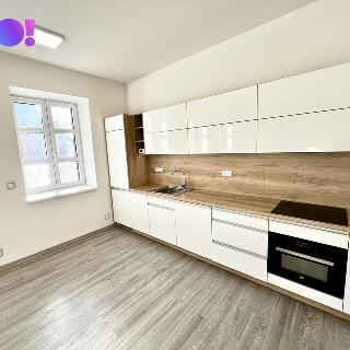 Pronájem bytu 2+kk 50 m² Český Těšín, Pod Zvonek