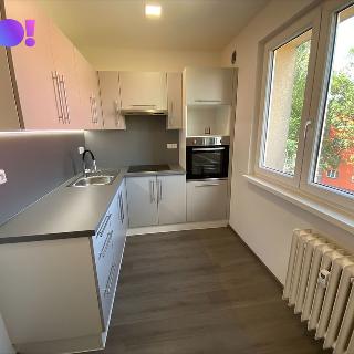 Prodej bytu 2+kk 53 m² Praha, Pobřežní