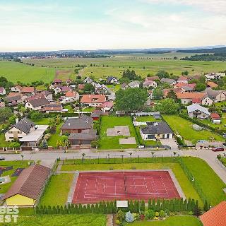 Prodej stavební parcely 889 m² Hradec Králové, 