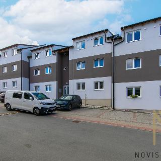 Prodej bytu 3+kk 78 m² Vochov, 