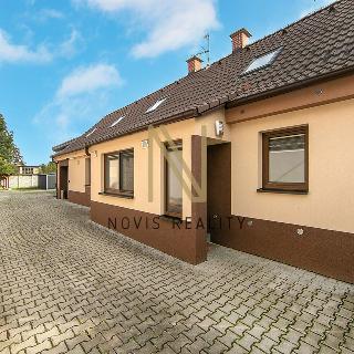 Prodej rodinného domu 180 m² Horní Lukavice, 