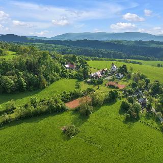 Prodej hotelu a penzionu 2 400 m² Malá Morava, 