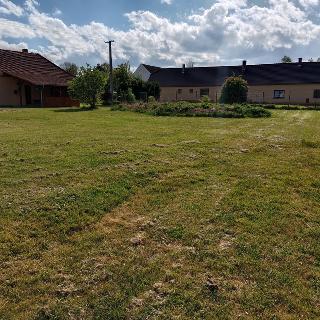 Prodej stavební parcely 800 m² Jílovice