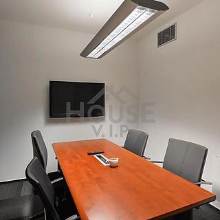 Prodej kanceláře 616 m&sup2; Praha