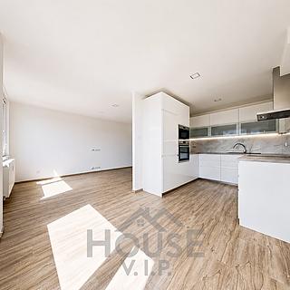 Prodej bytu 3+1 69 m&sup2; Kladno