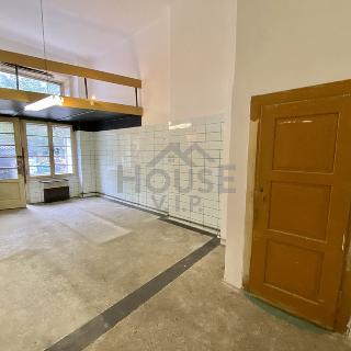 Prodej obchodu 28 m² Praha, Ruská