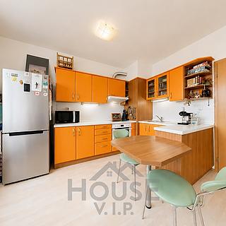 Prodej bytu 1+kk, garsoniery 37 m&sup2; Praha