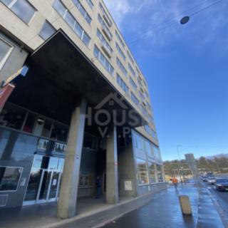 Pronájem kanceláře 112 m² Praha
