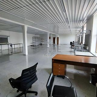 Pronájem obchodu 210 m&sup2; Přelouč