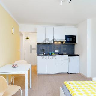 Prodej bytu 1+kk a garsoniéry 26 m² Praha, Čerčanská