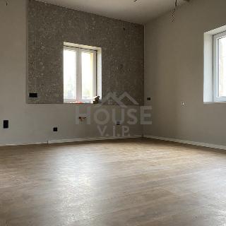 Prodej bytu 2+kk 54 m² Hořany, 