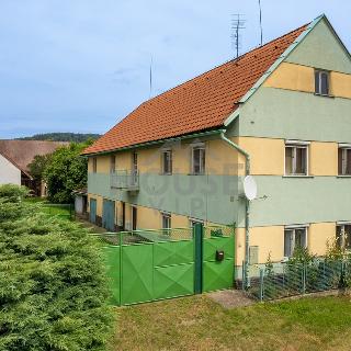 Prodej zemědělské usedlosti 250 m² Vinařice, 