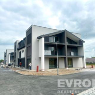 Prodej bytu 3+kk 85 m² Vysoký Újezd