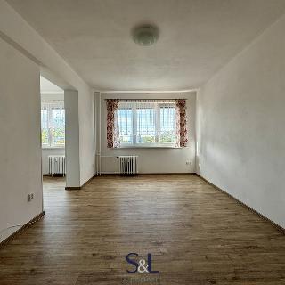 Pronájem bytu 1+1 40 m² Kamenický Šenov, Pískovec I