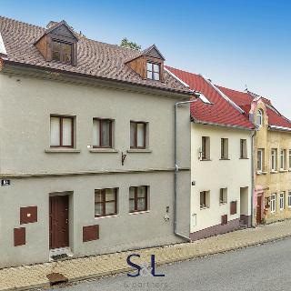 Pronájem bytu 2+kk 40 m² Mimoň, Nádražní