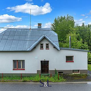 Prodej rodinného domu 122 m&sup2; Loužnice