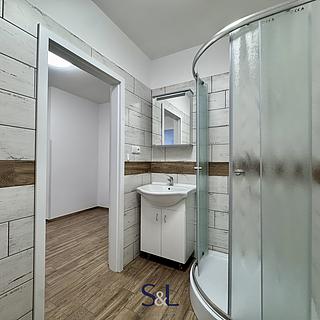 Pronájem bytu 1+1 40 m&sup2; Kamenický Šenov