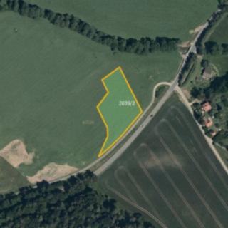 Prodej zemědělské půdy 2375 m² Dolní Dobrouč