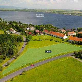 Prodej stavební parcely 5 777 m² Chbany