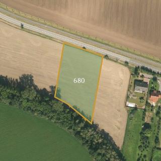 Prodej zemědělské půdy 19 379 m² Ústín