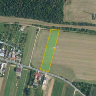 Prodej stavební parcely 4746 m² Náměšť na Hané