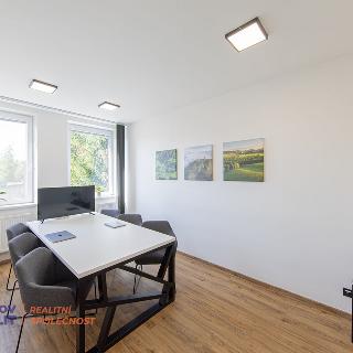 Prodej kanceláře 282 m² Šumperk, Hybešova