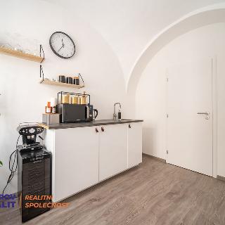 Pronájem bytu 1+kk a garsoniéry 38 m² Šumperk, Bulharská