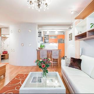 Pronájem bytu 2+kk 65 m² Praha, Švehlova