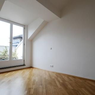 Pronájem bytu 4+1 110 m² Praha, Anny Letenské