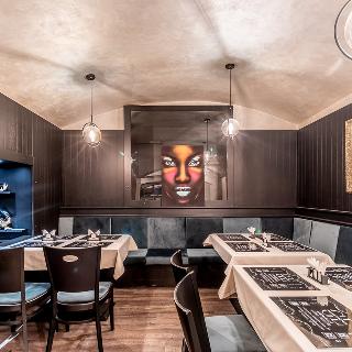 Pronájem restaurace 514 m² Praha, náměstí 14. října