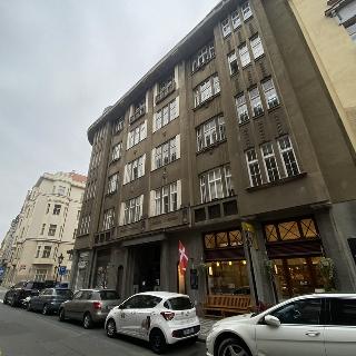 Pronájem bytu 3+1 111 m² Praha, Bílkova